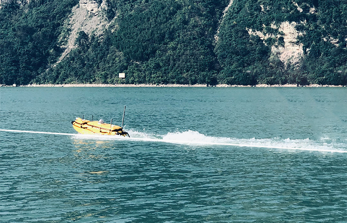 華測(cè)—華微4號(hào)水文測(cè)驗(yàn)船